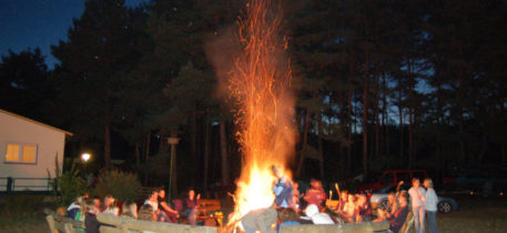 Altai-Adventure - Waldhaus Lagerfeuer